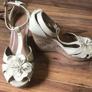 Madden Girl Wedges size 7M